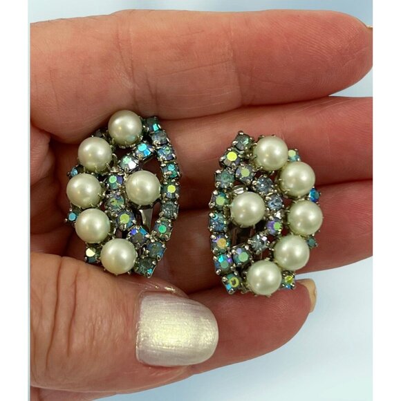 Vintage Kramer Clip-On Earrings Light Blue Crystal Aurora Borealis & Pearls - Picture 2 of 7